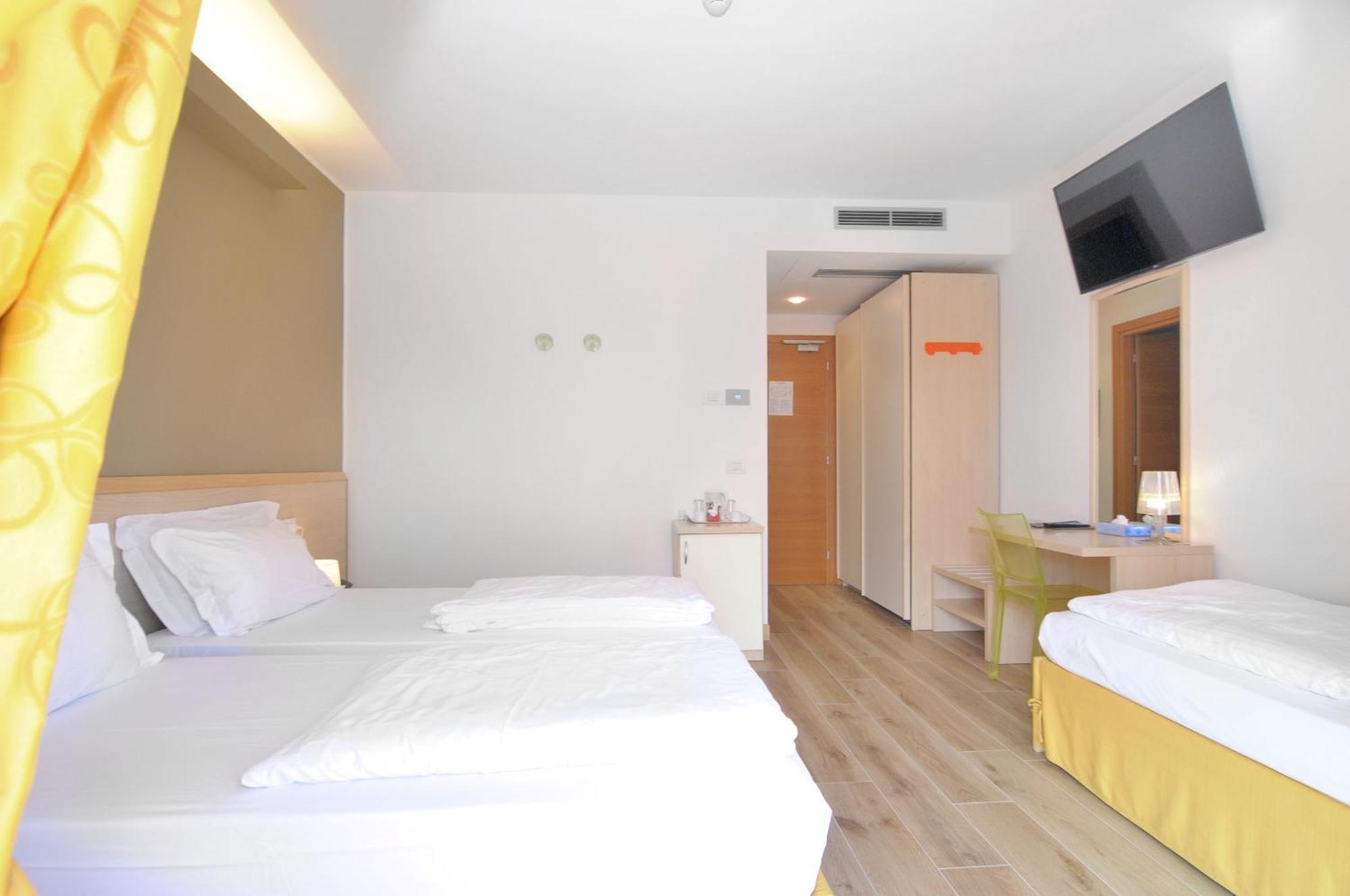 Eco Hotel Cleofe Caorle Eksteriør billede