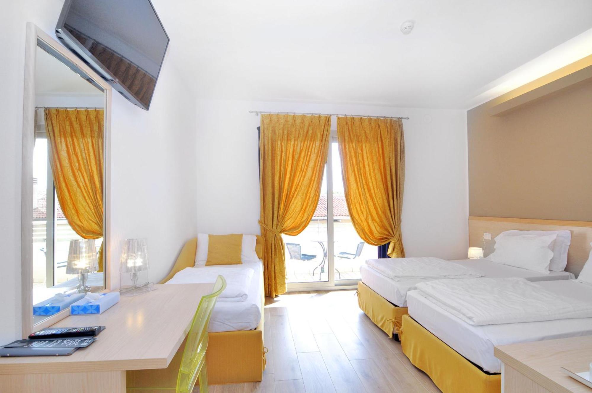 Eco Hotel Cleofe Caorle Eksteriør billede