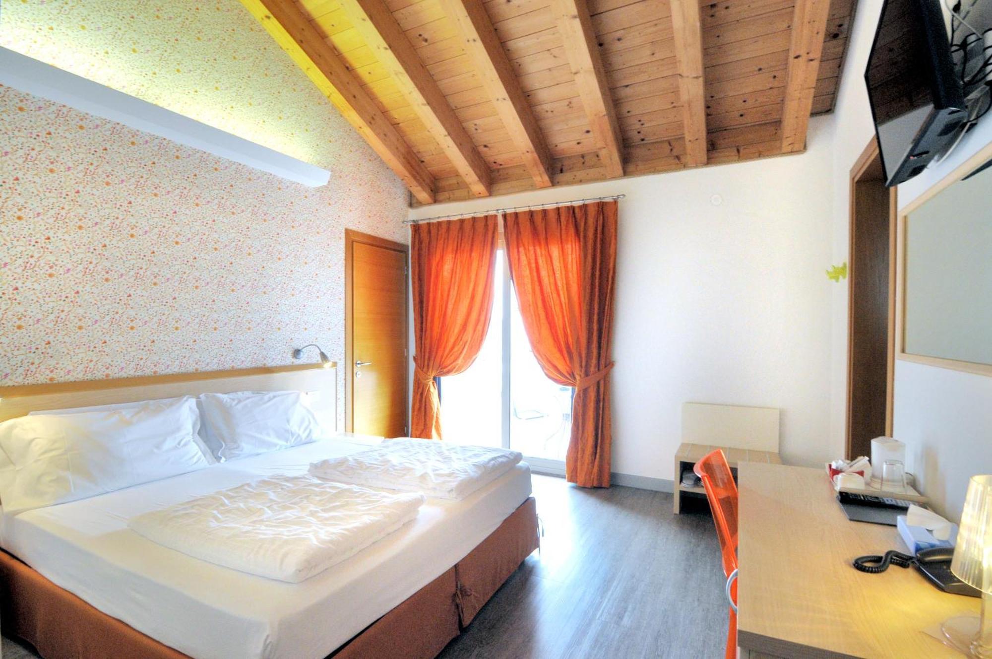 Eco Hotel Cleofe Caorle Eksteriør billede