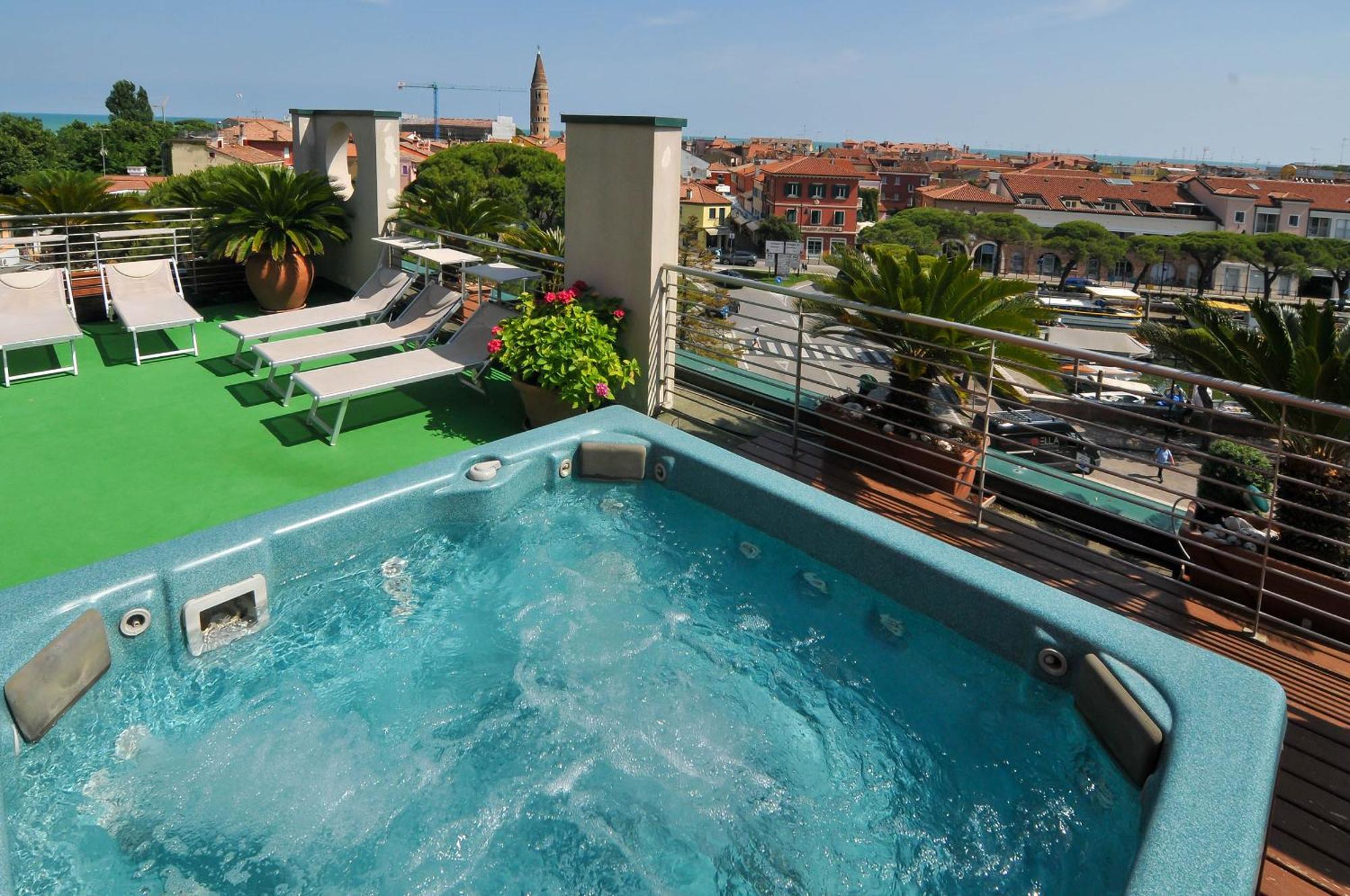 Eco Hotel Cleofe Caorle Eksteriør billede